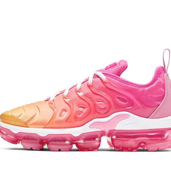 new womens vapormax plus